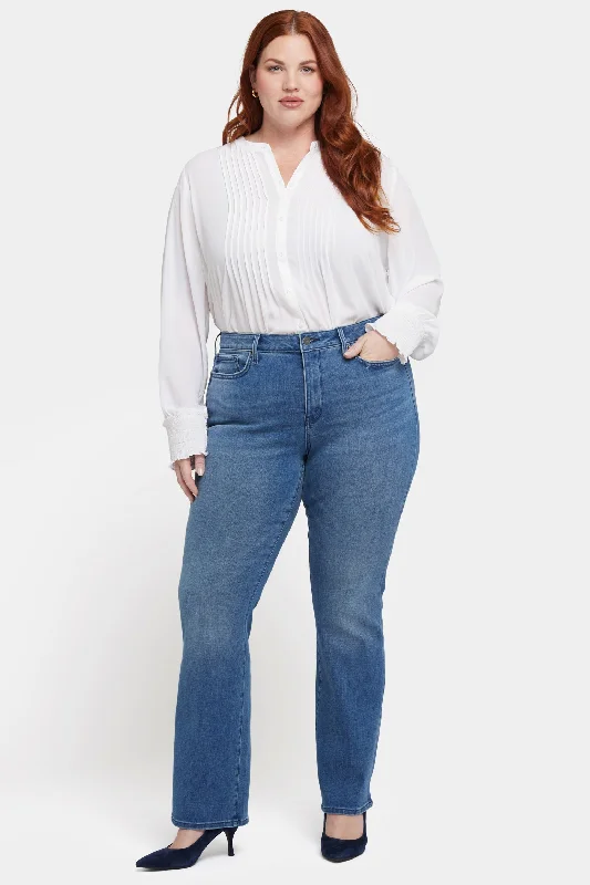 Best Women’s Lingerie Minimal style Barbara Bootcut Jeans In Plus Size - Cascade Wave